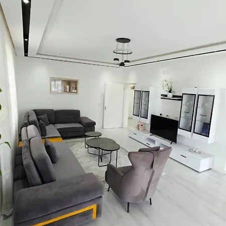 Selimi House Široka