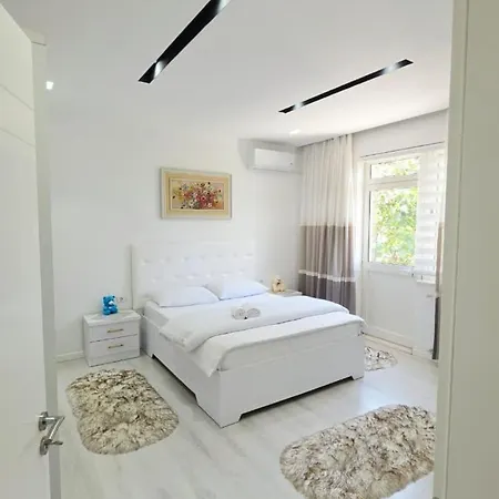 Selimi House Vila Široka